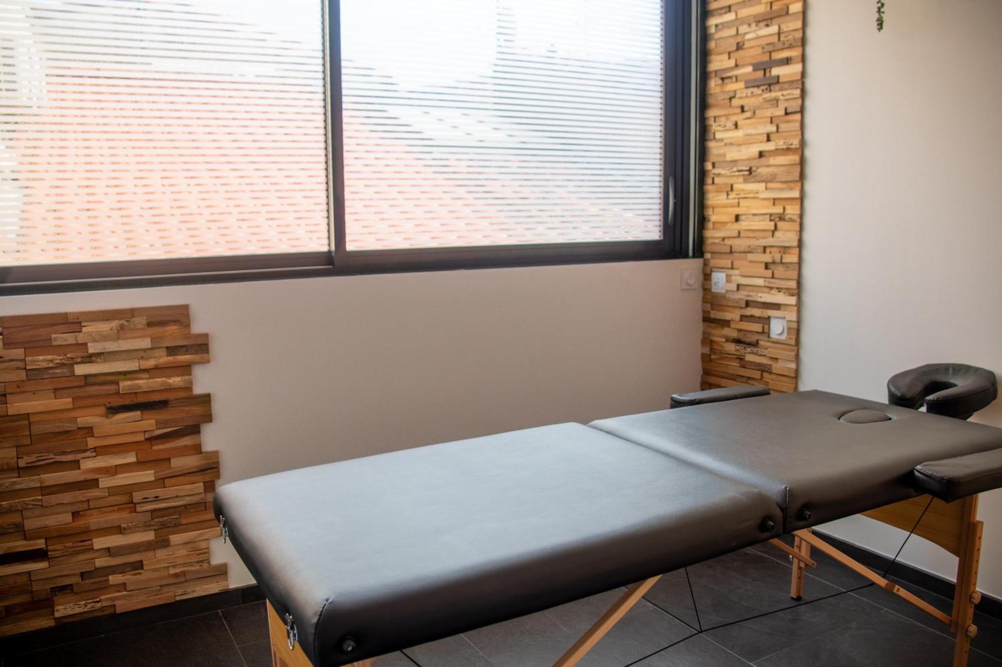 Loft 150 M2 Jacuzzi, Sauna Et Massage Бланьяк Экстерьер фото