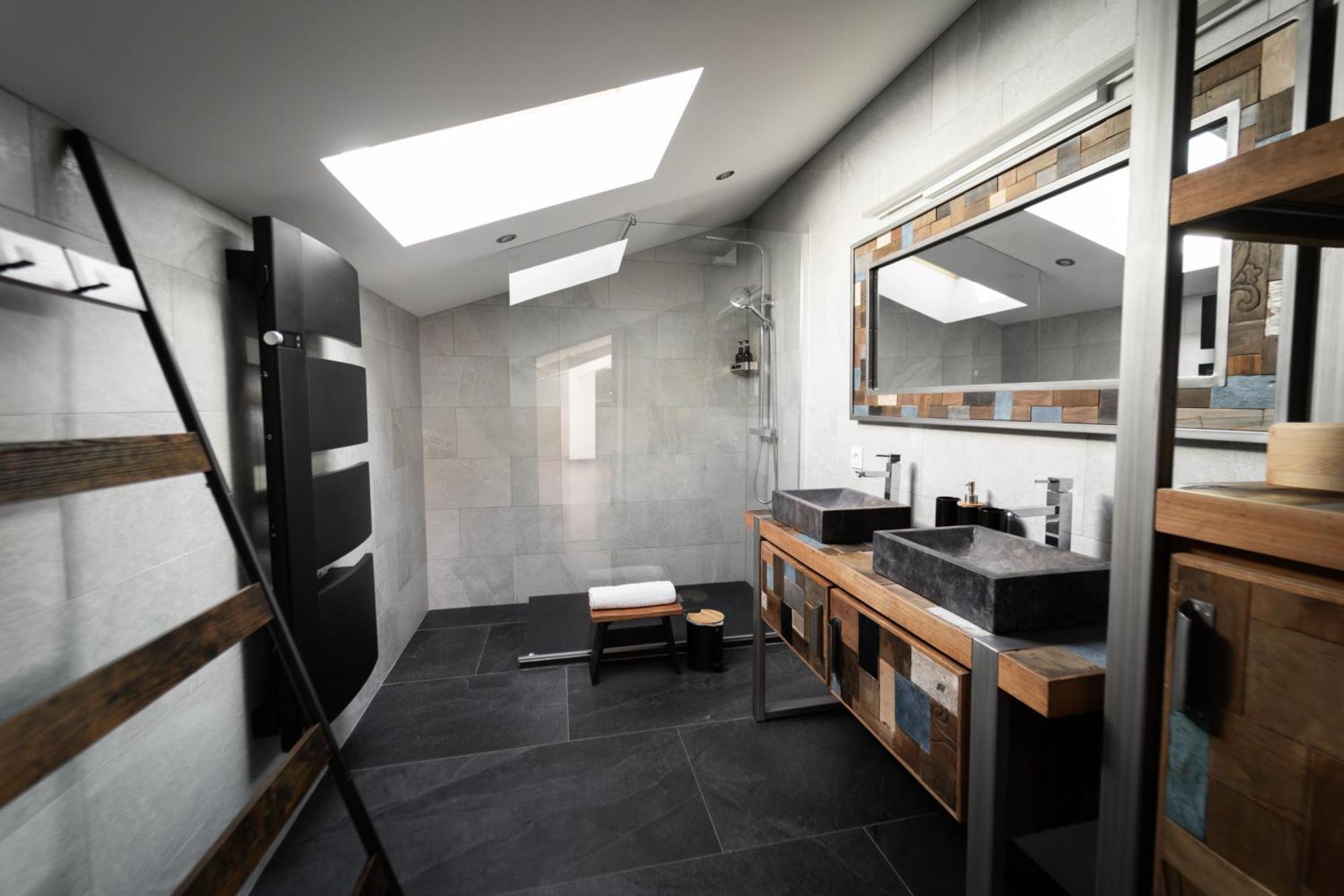 Loft 150 M2 Jacuzzi, Sauna Et Massage Бланьяк Экстерьер фото