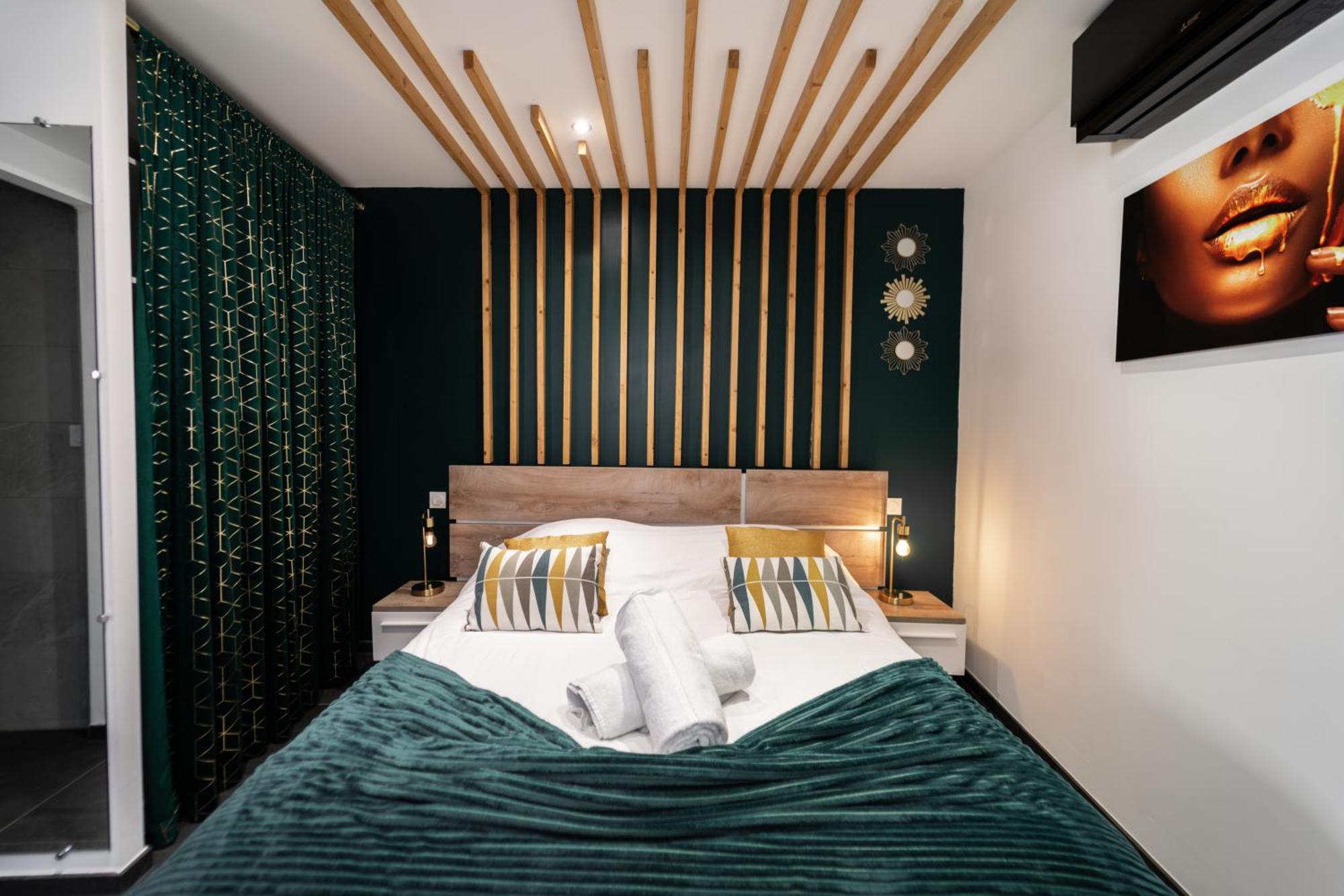 Loft 150 M2 Jacuzzi, Sauna Et Massage Бланьяк Экстерьер фото
